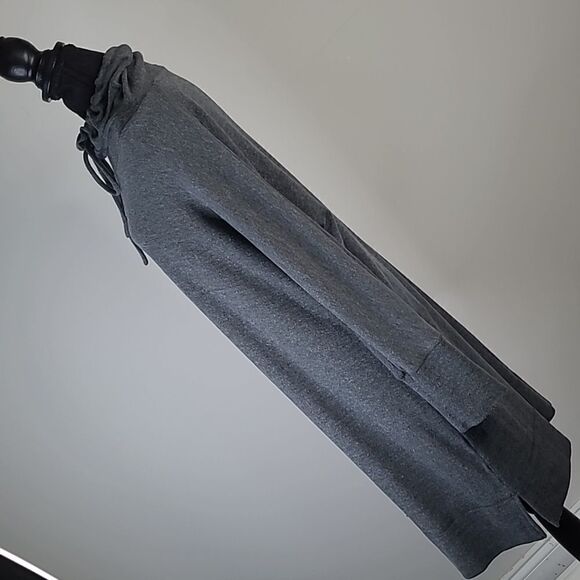 Mododoc sz M gray pullover sweater - Picture 3 of 10